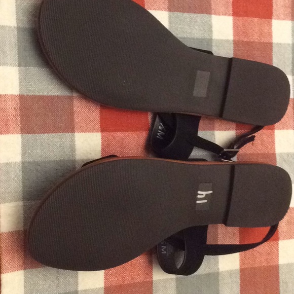 Sandals - Picture 2 of 2